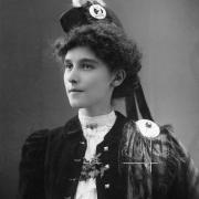 Violet Charlesworth, tenant of Woodlands in 1908,  who claimed she was heiress to a fortune to dupe merchants and suppliers into giving her credit