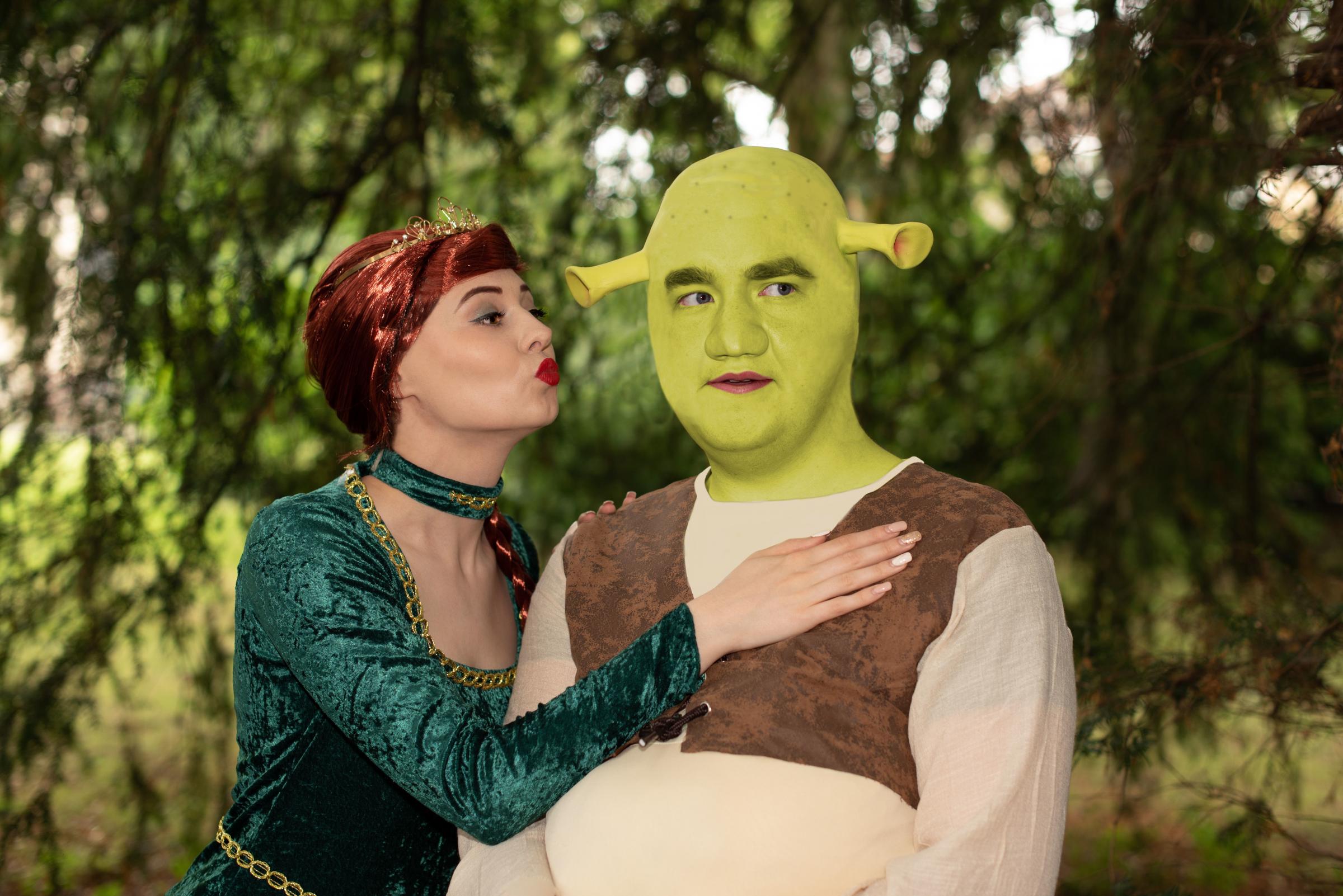 Shrek Star To Celebrate 21st Birthday On The Opening Night