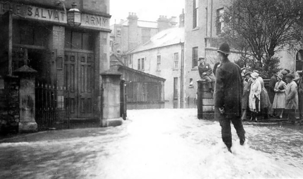 Flooding outside The Citadel Hall in Chippenham in 1932