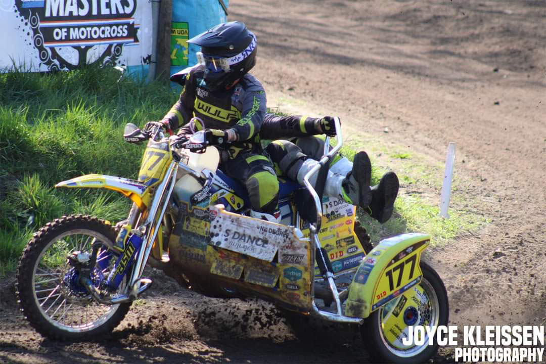 Pair take on sidecar motocross championship - Vimarsana News
