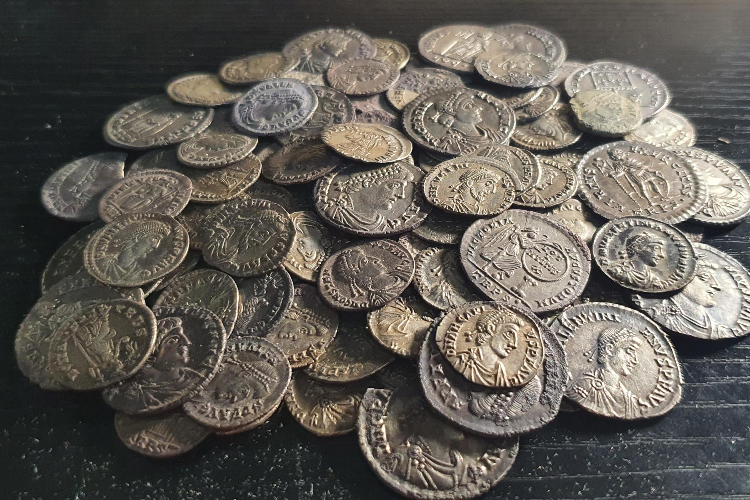 Detectorist friends find hoard of 161 Roman coins beneath their campsite - Vimarsana News