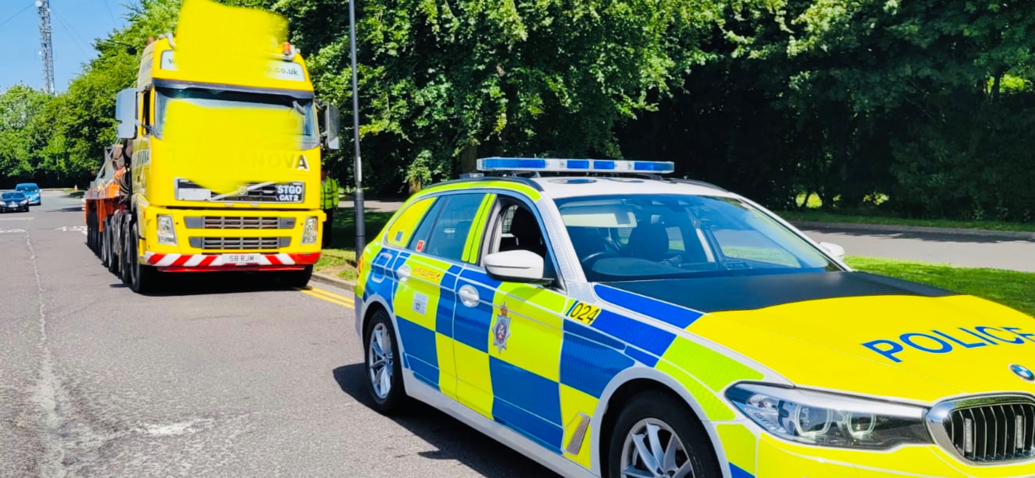 M4 traffic news: Dangerously overweight truck seized by police at Membury Services - Vimarsana News