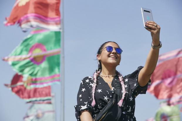 Here's how to charge your mobile at Glastonbury Festival 2022. Picture: EE