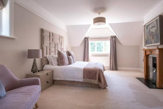 Wiltshire Times: Bedroom in the White House, Marlborough