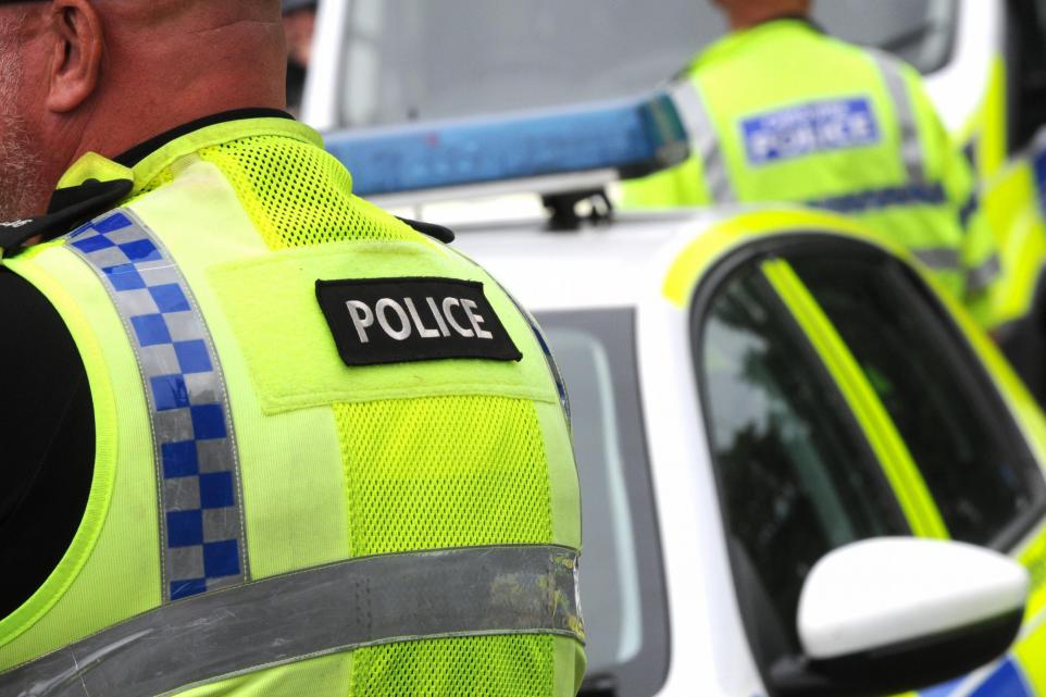 Teenager robbed of mobile phone and cash by armed trio in Melksham - Vimarsana News