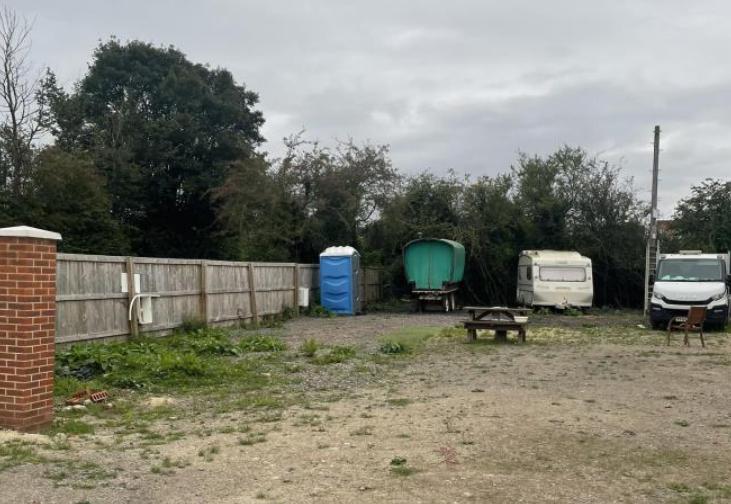 Bradenstoke traveller site plan refused by Wiltshire Council 
