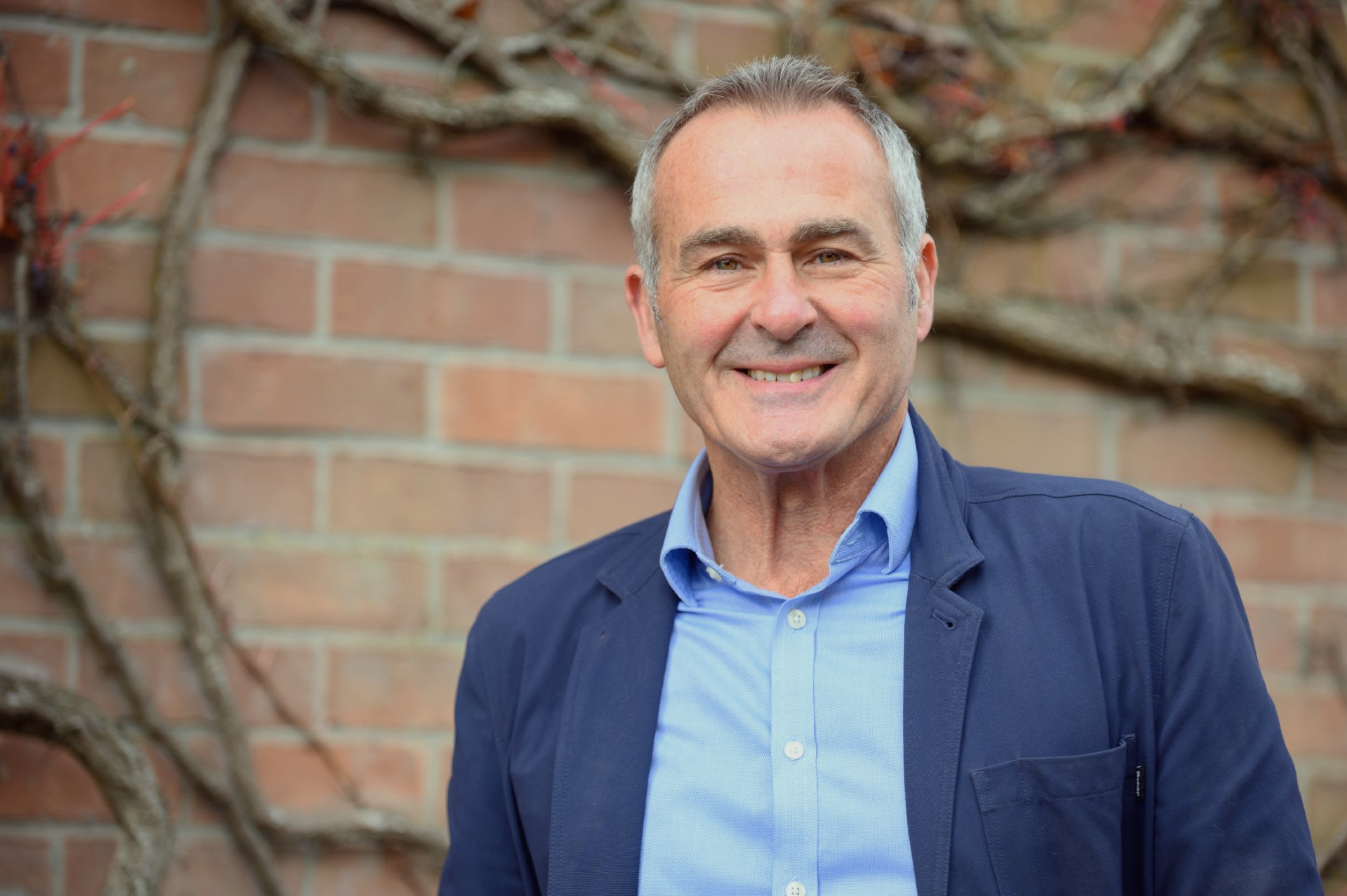 Channel 5's Paul Martin to star in The Great Auction Showdown - Vimarsana News