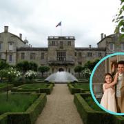 (Background) Wilton House ( Tripadvisor)
(Circle) Bridgerton family (Liam Daniel/ Netflix)