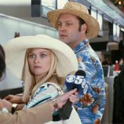 The holiday escape plans of Kate (REESE WITHERSPOON) and Brad (VINCE VAUGHN) are thwarted when all flights are cancelled