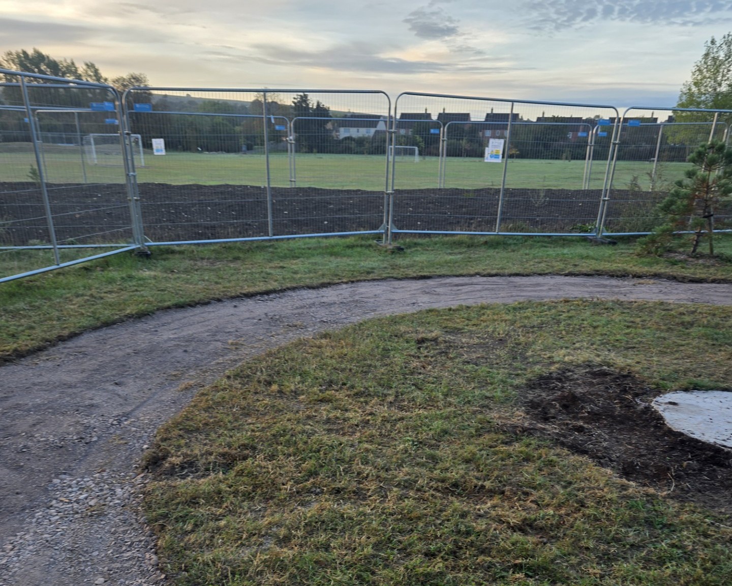 Wiltshire park reopens after asbestos safety concerns