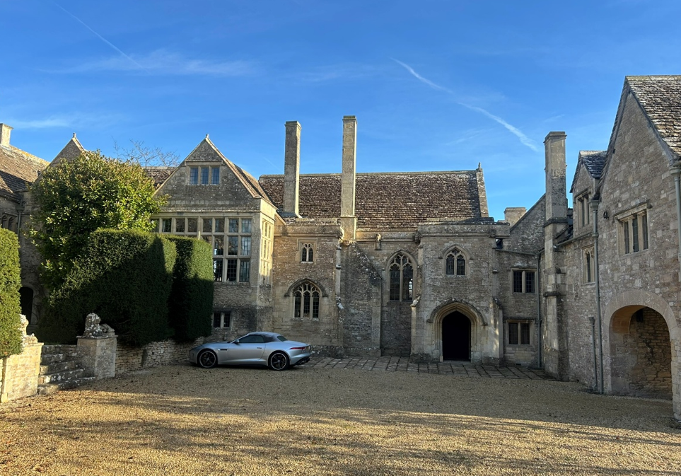 80s heartthrob plans sauna and Pilates studio at Wiltshire manor