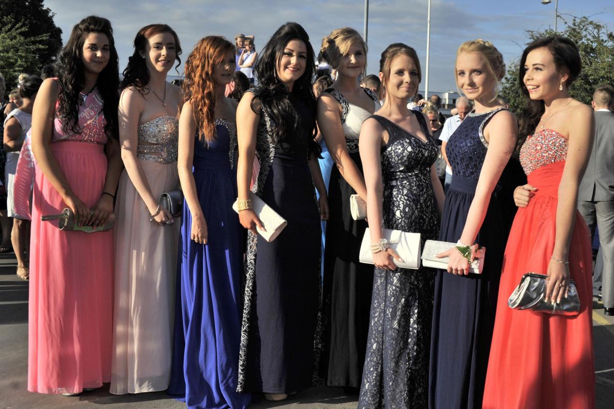 Kingdown year 11 prom pictures